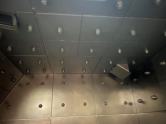 Very good 1984 Goff 72" fixed table