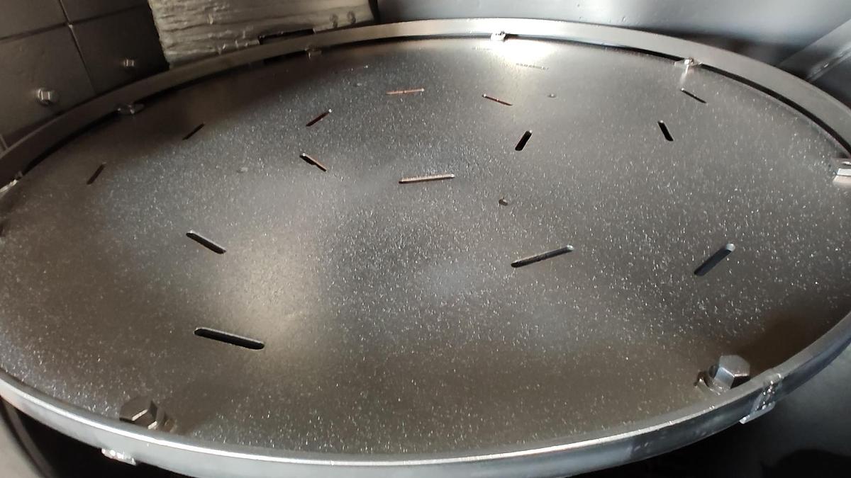 Very good Bronco 72" Table