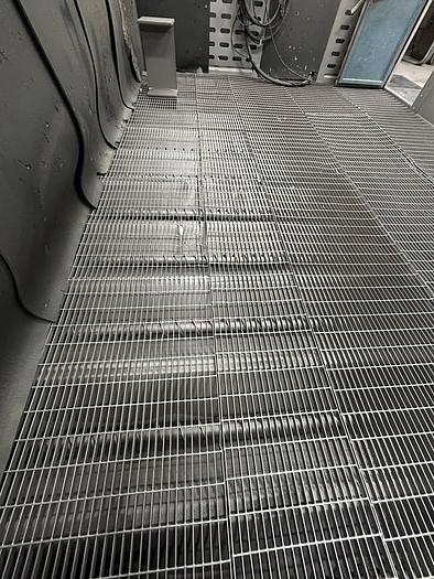 Very good 2012 Blue Lake Industries Blast Room