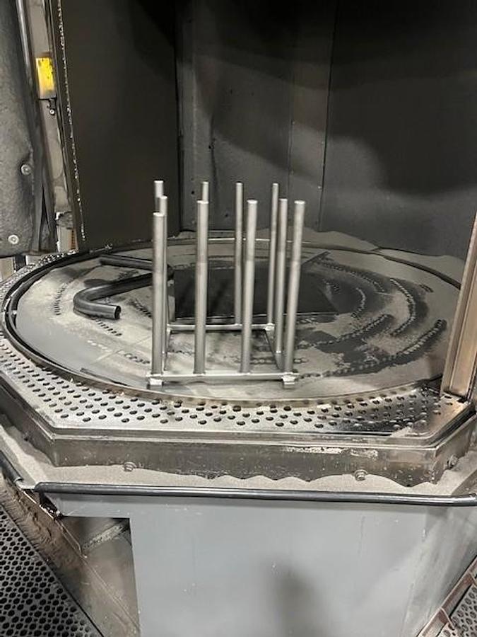 Excellent 2006 Wheelabrator/BCP 6' Fixed Table