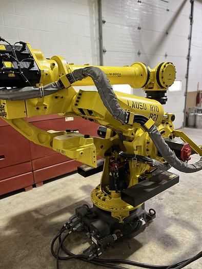 Used FANUC M900iA/600 WITH R30iA CONTROLLER, CLEANED AND TESTED, ONLY 5,168 HOURS