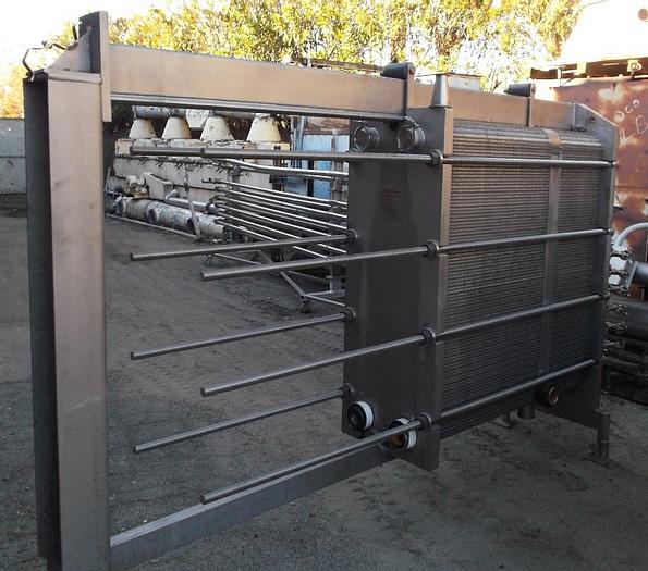Used Heat Exchanger, Plate, 1000 SF, 316 S/st, Mueller, (270) Plates #S740201