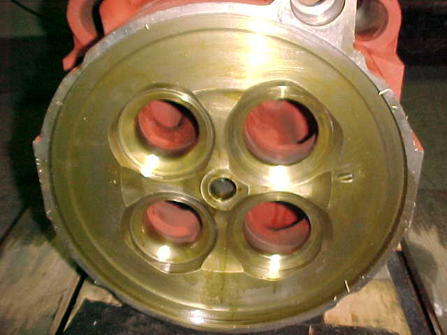 Used CYLINDER HEADS WARTSILA W26 / 6L26