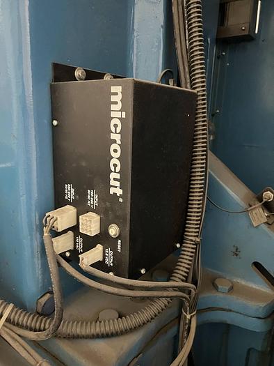 Used 65" SEYBOLD HYDRA SPACER GUILLOTINE CUTTER WITH MICROCUT CONTROLLER - PENDING