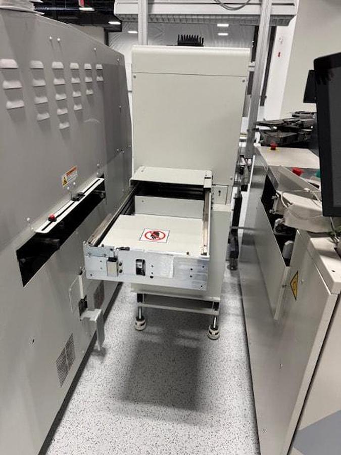 Used 2019 Universal Fusion XC2-37 Dual Beam Placement Platform