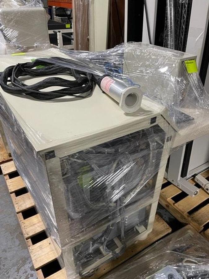 Used (SOLD) Amray 3300 Scanning Electron Microscope