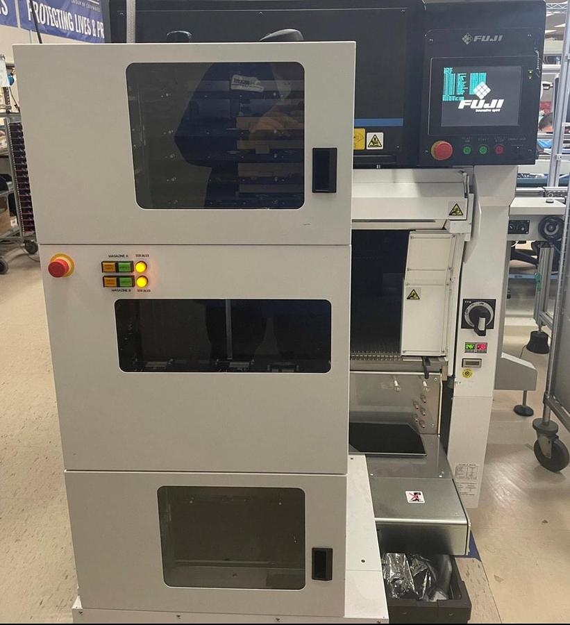 Used (SOLD) 2017 Fuji SmartFab Odd-Form Placer