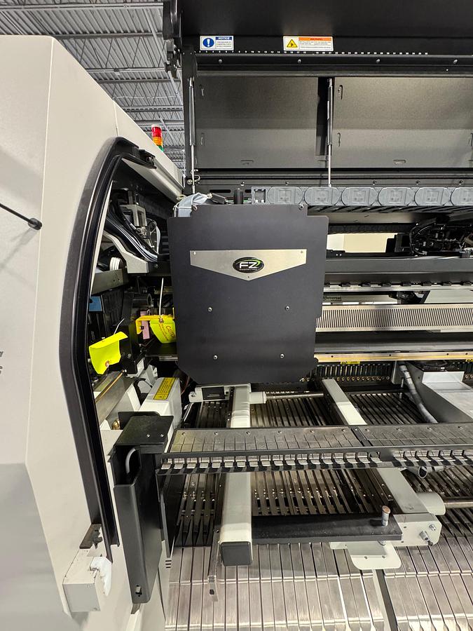 Used 2019 Universal Fusion XC2-37 Dual Beam Placement Platform