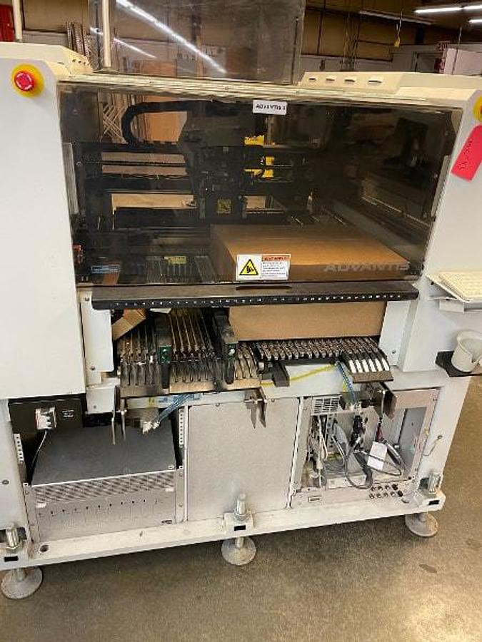 Used (SOLD) Universal Advantis 4982C