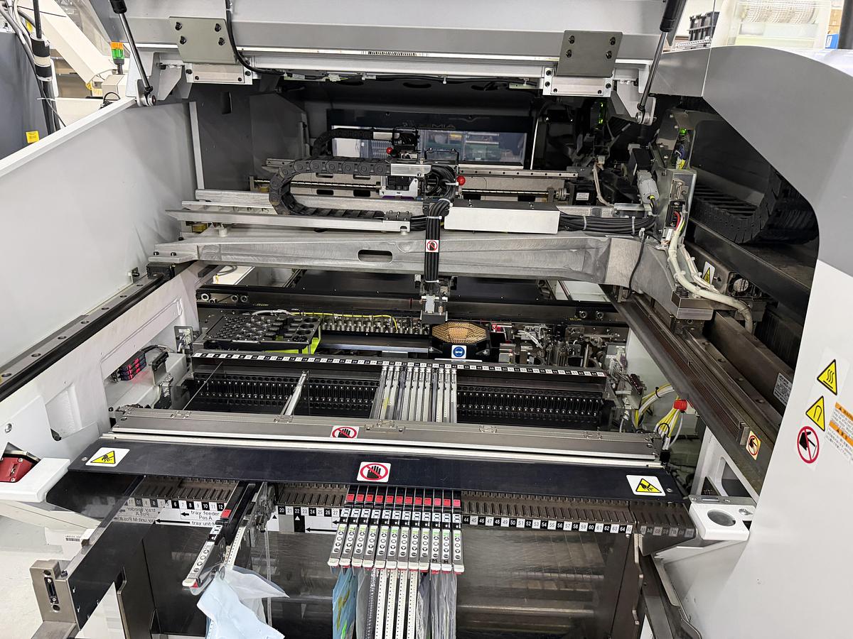 Used 2016 Fuji Aimex IIS Pick and Place Machine
