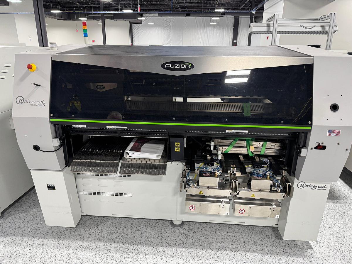 Used 2019 Universal Fusion XC2-37 Dual Beam Placement Platform