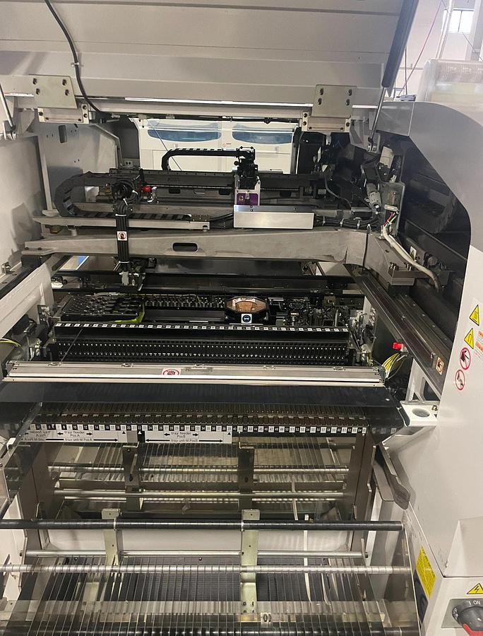 Used (SOLD) 2013 FUJI AIMEX II-S FLEXIBLE PLACEMENT PLATFORM