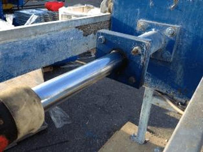 Used 3.5 CU. FT. FILTER PRESS – POLYPRO – 470 MM MANUAL CLOSURE
