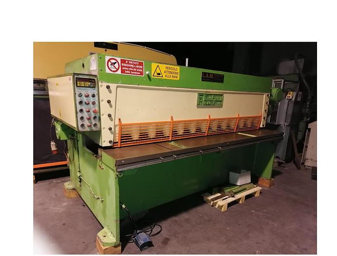 Usato cesoia fermo riboldi 2550x5