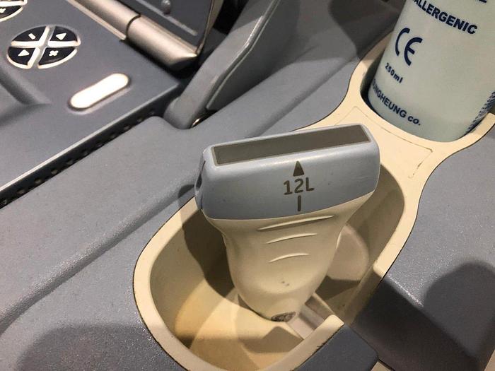 Gebraucht GE Voluson i BT14 tragbares Ultraschallsystem inklusiv Trolley mit 1 Sonde, ROM DVD