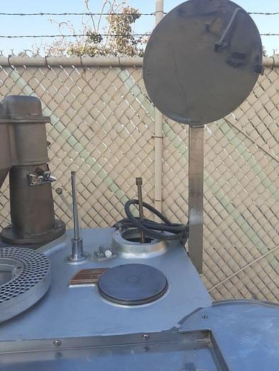 Used Filler, Capsule, Semi-Auto, Elanco, Mdl 8S #S744304