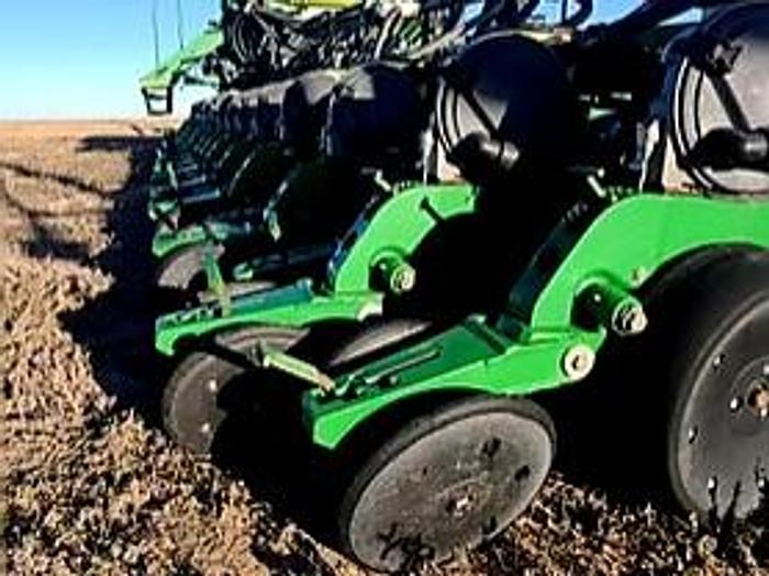 Used 2011 John Deere DB60 Planter - 47 Row 15
