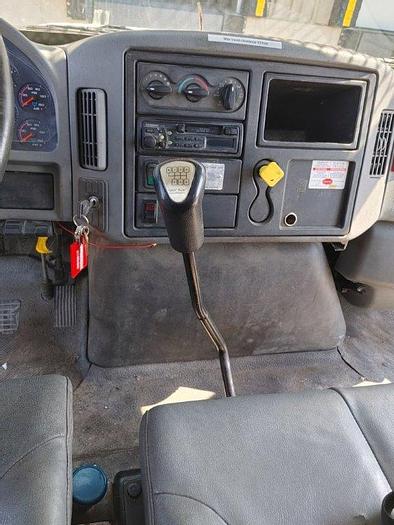 Used Elliott G85R Sign Crane on a 2007 International 4300 Flat Bed Truck - M28079