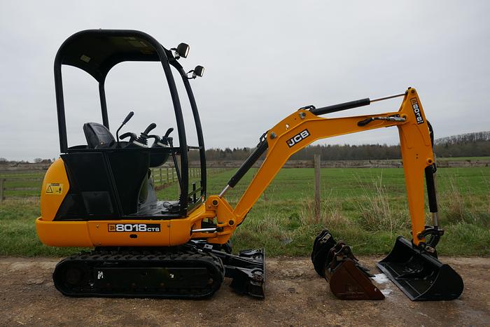 Used 2015 JCB 8018 CTS