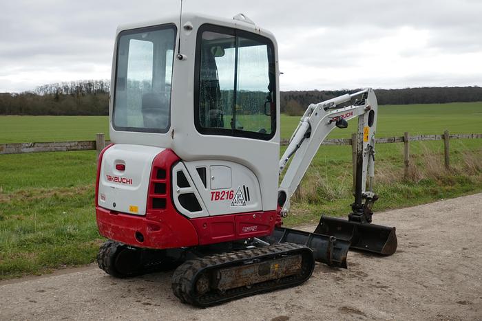 Used 2016 TAKEUCHI TB216
