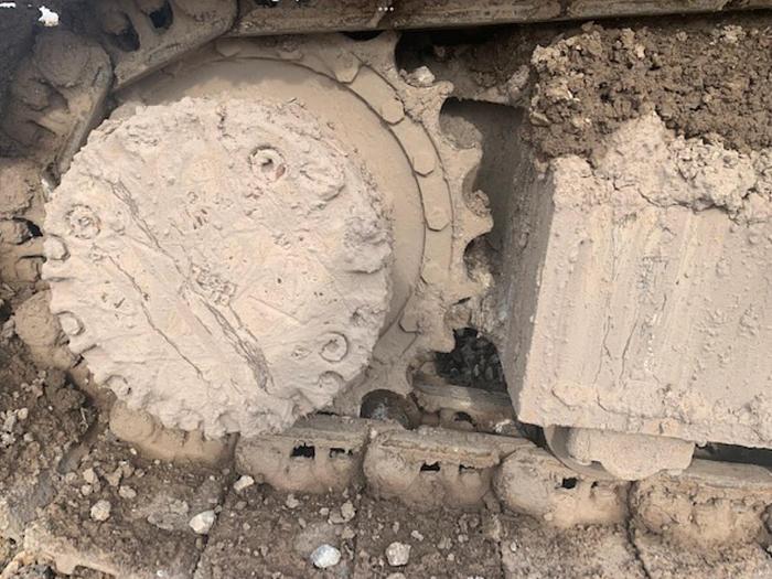 Used 2011 Komatsu PC160LC-8