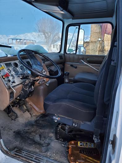 Used 1996 Ford L9000 Semi Truck ** 367k Miles **