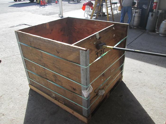 Used Shipping or Storage containers, boxes, wood crates (heavy duty) Shipping or Storage containers, boxes, wood crates (heavy duty)