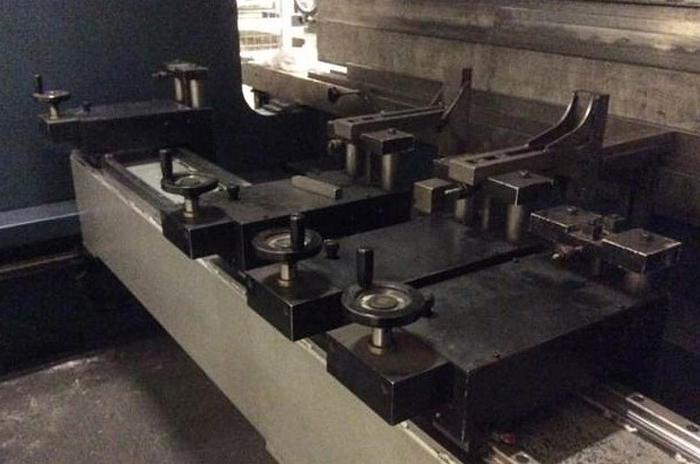 Gebruikt PLOOIBANK DARLEY 450T