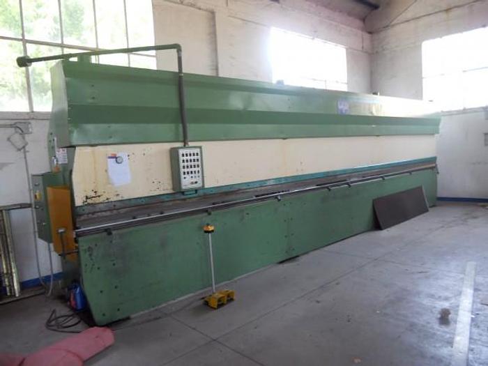 Used F&P Machines for Gutter Makers, Roofers...