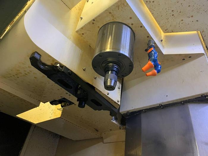 Used 2014 HYUNDAI WIA F400 4th Axis