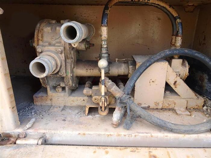 Used 1988 Mack RD688S Water Truck