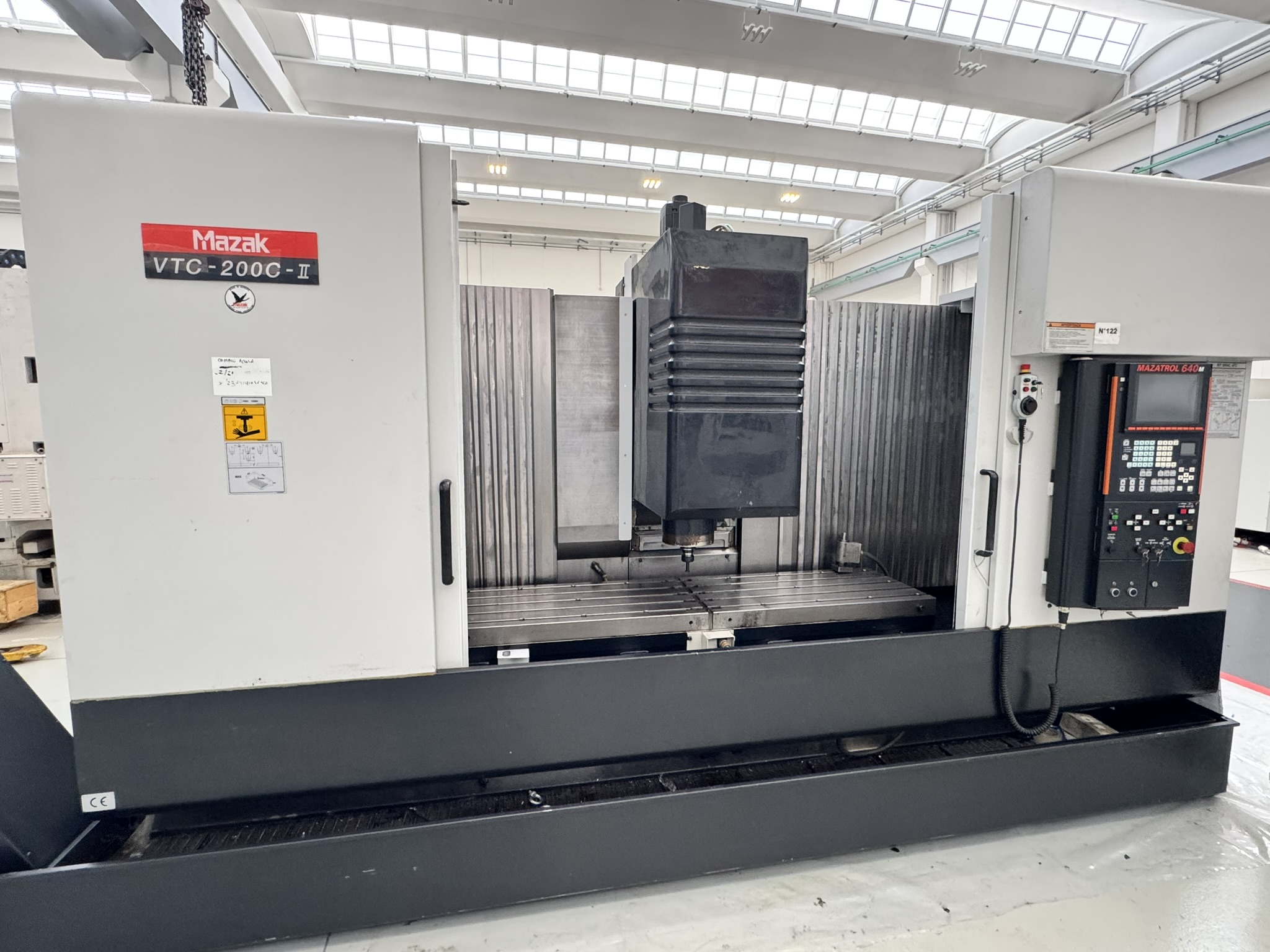 Usato 2005 MAZAK VTC-200C II