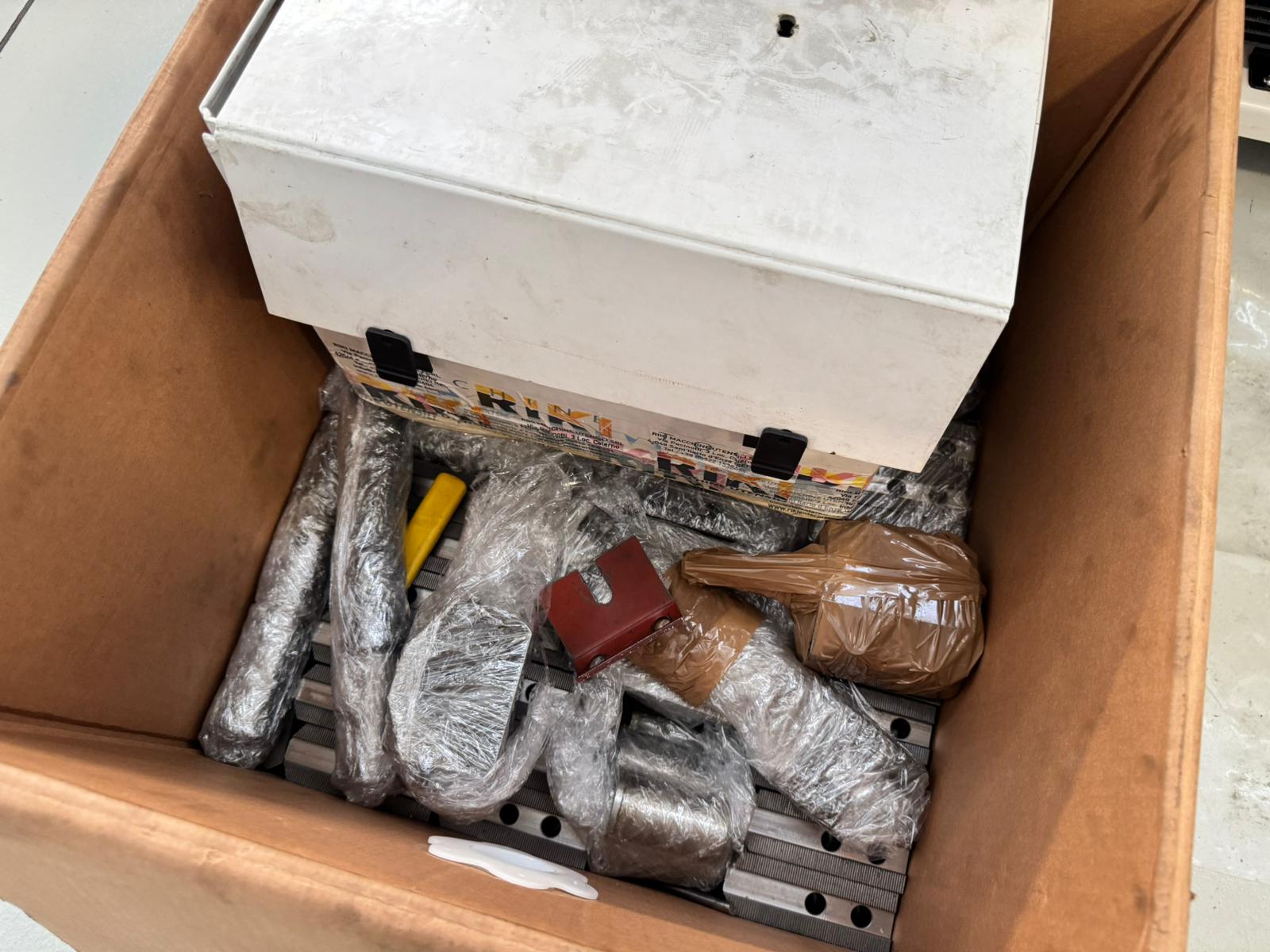 Ricondizionati 2001 Daewoo PUMA 230C