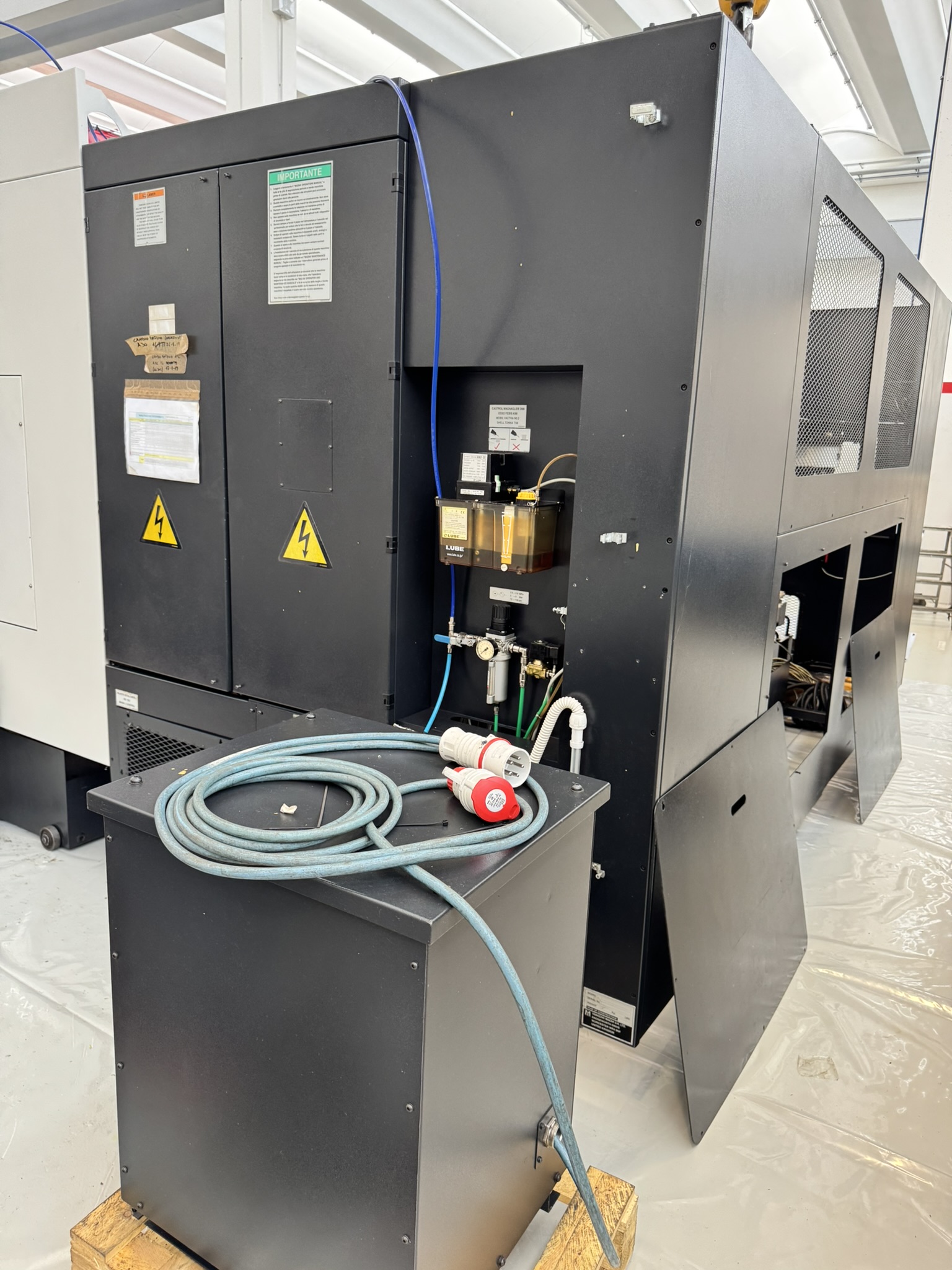 Usato 2005 MAZAK VTC-200C II