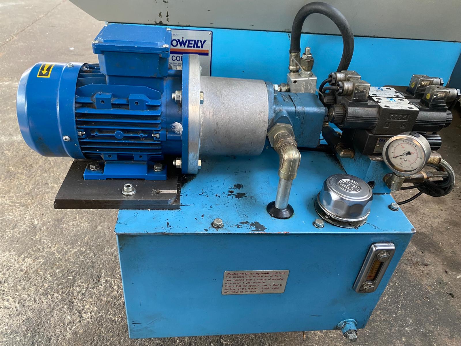 Usato 2005 MICROWEILY TY-15 CNC