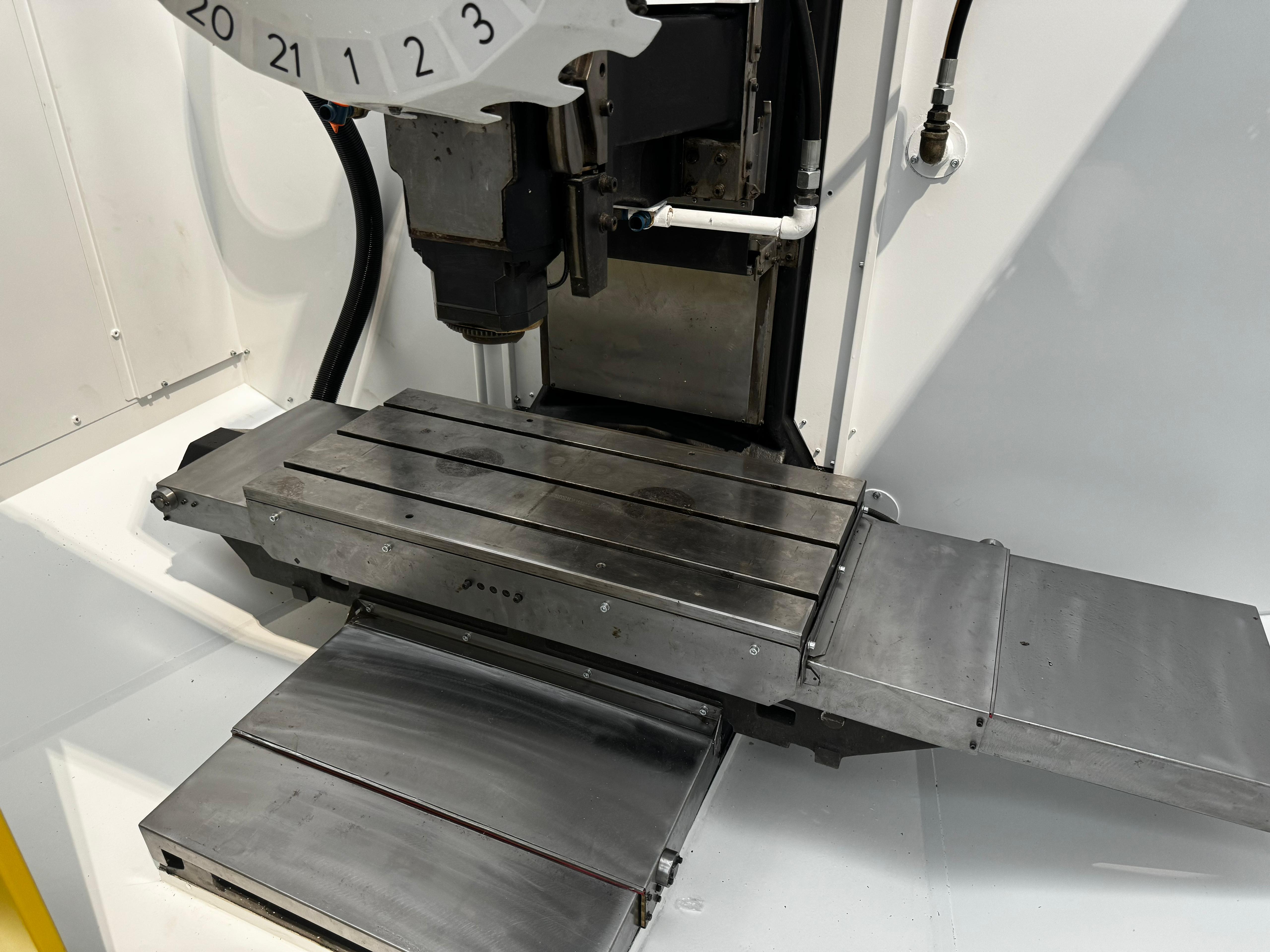 Usato 2004 Fanuc Robodrill α-T21iDL