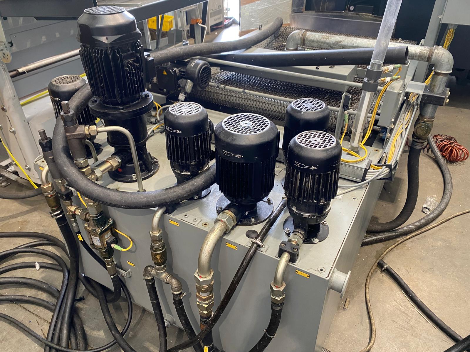 Usato 2004 DECKEL MAHO DMC-60T