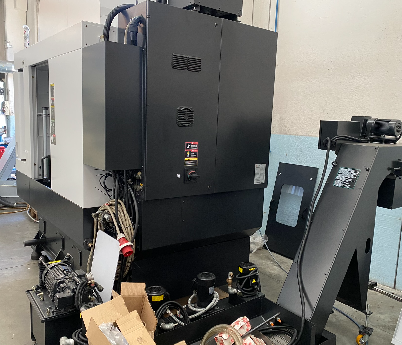 Usato 2012 Hyundai WIA i-CUT 380 TD