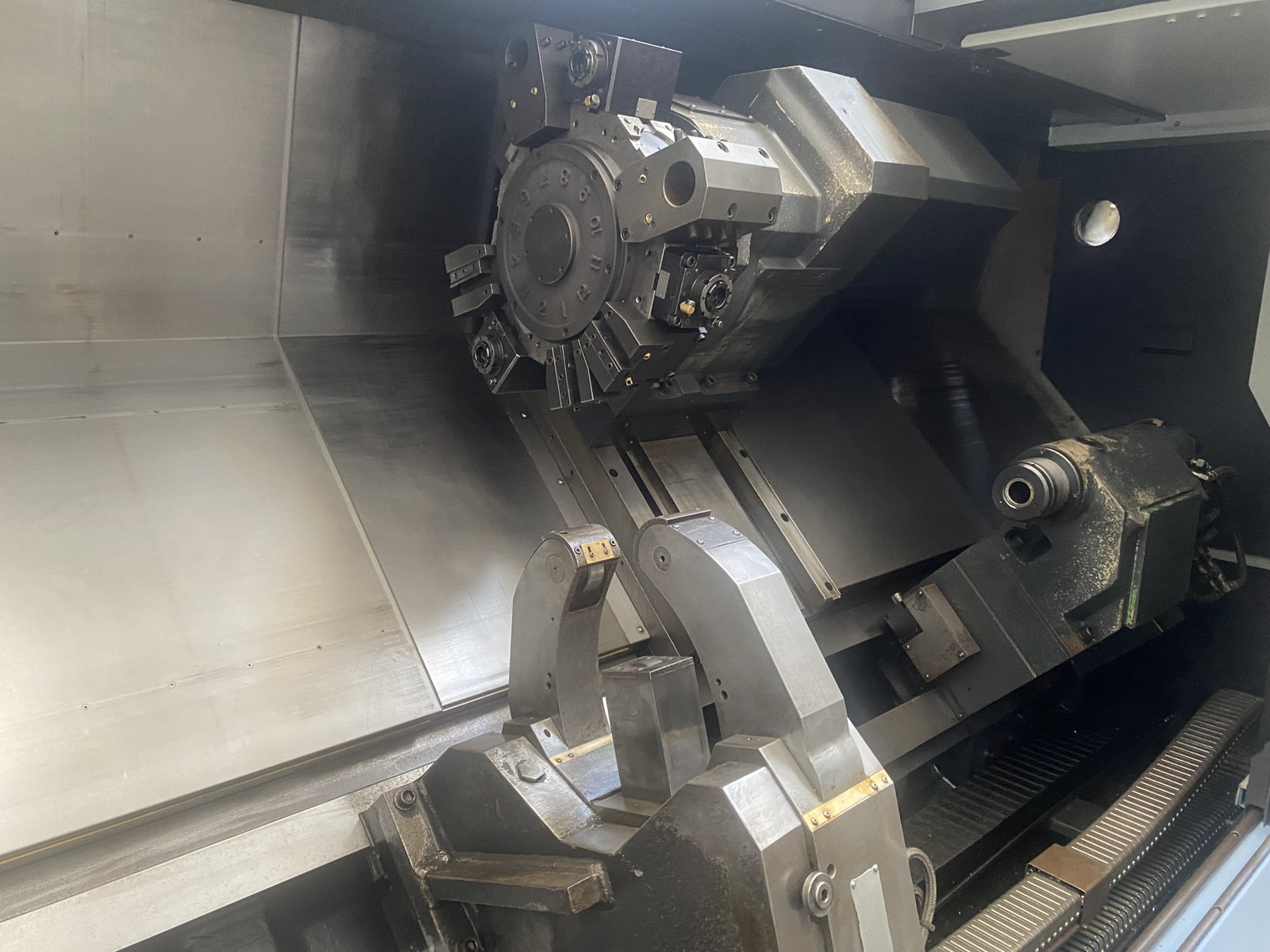 Refurbished 2011 Doosan PUMA 480XLM