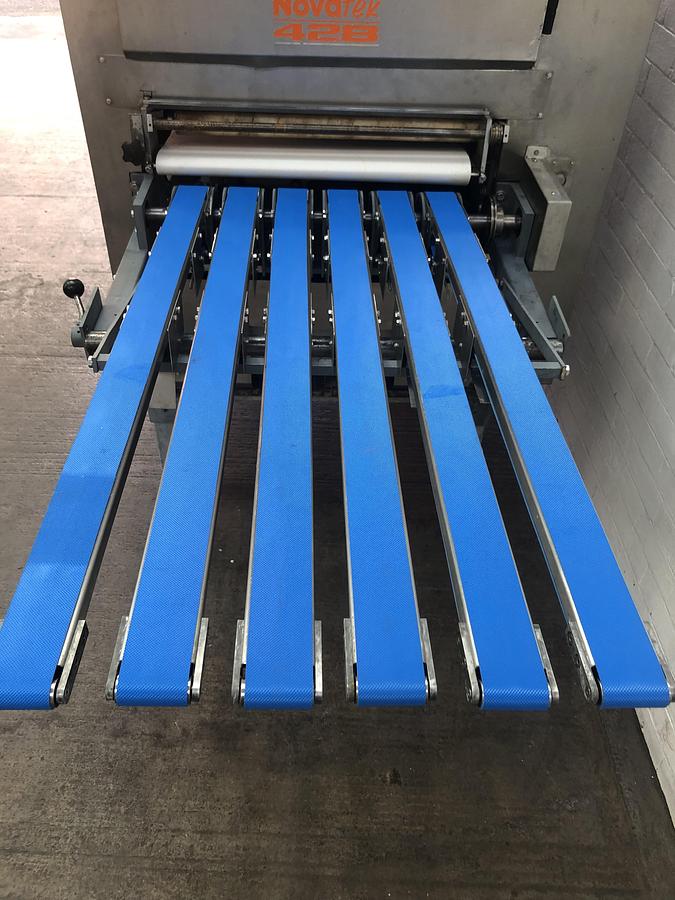 Used Oddy Novatek 428 6 pocket Dough Divider and Rounder