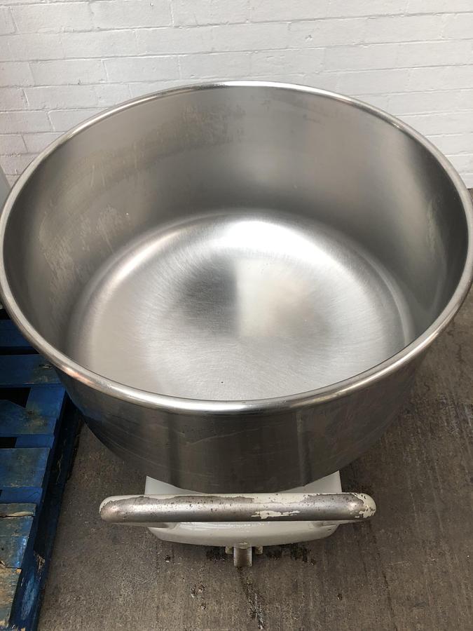 Used Kemper ST75A, 120kg (dough capacity) Spiral Mixer, 2 speed, 2 timers, supplied with 2 bowls