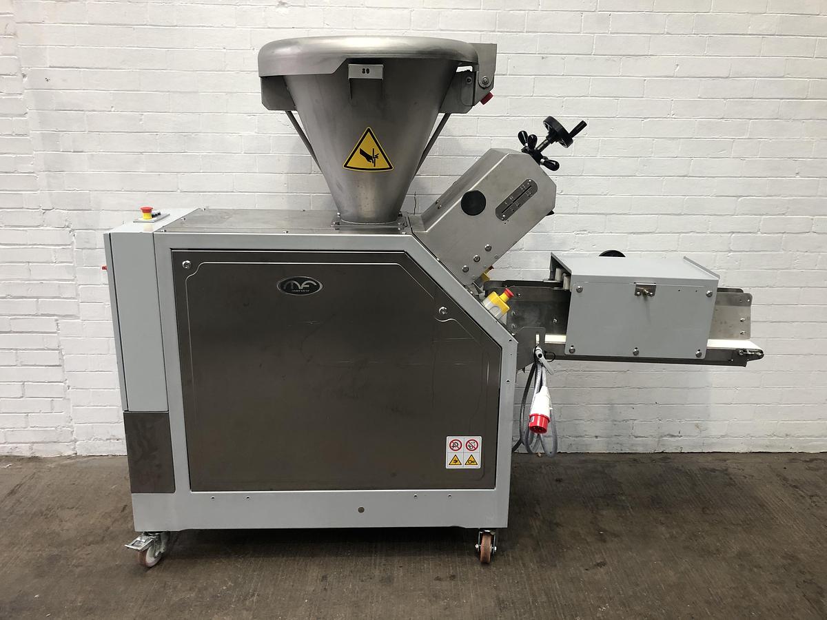 Used Artezen Calybra 1.0 Volumetric Dough Divider, 260-1050g