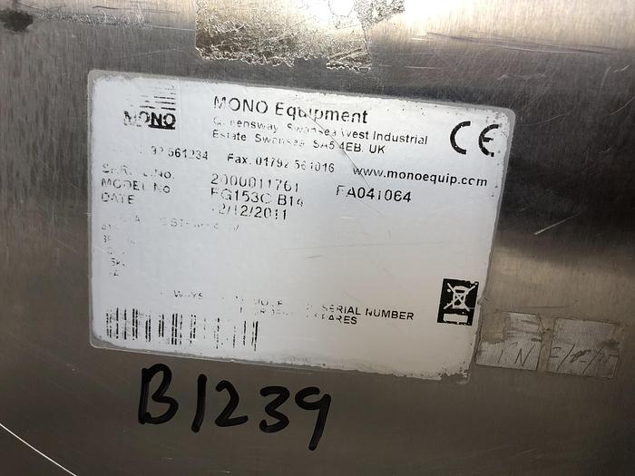 Used Mono BX 4 tray (400mm x 600mm trays) Bake Off Convection Oven on stand