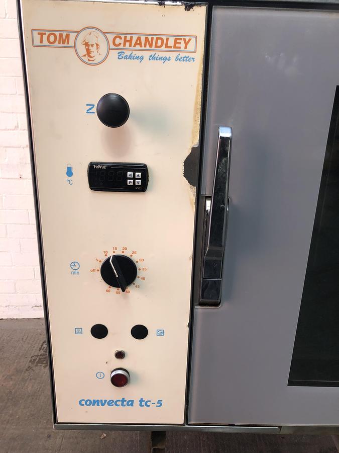 Used Tom Chandley Compatcta TC5 18 X 30 (Tray Size) Single Bake Off oven on Stand