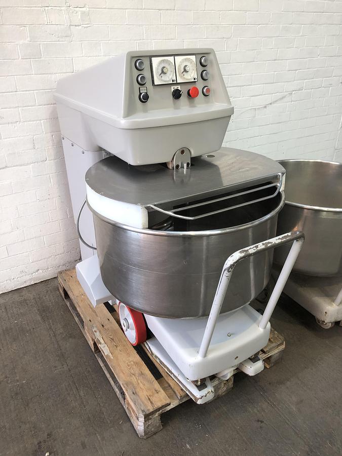Used Kemper ST75A, 120kg (dough capacity) Spiral Mixer, 2 speed, 2 timers, supplied with 2 bowls