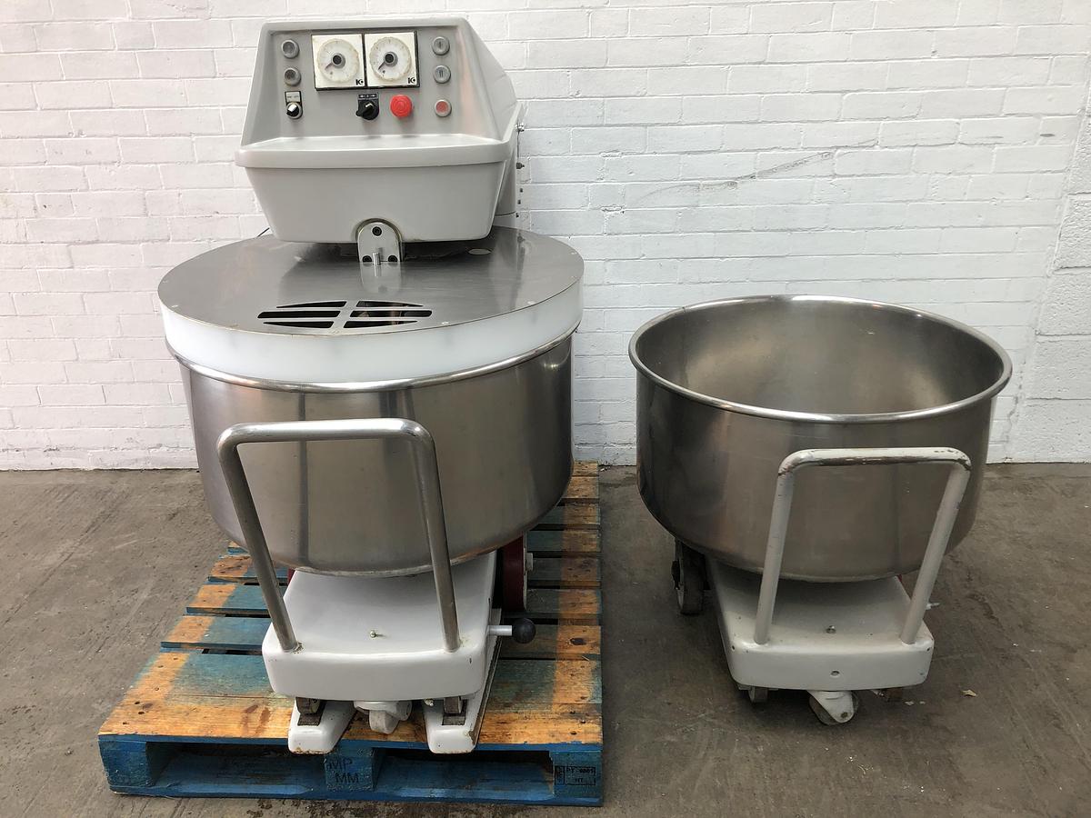 Used Kemper ST75A, 120kg (dough capacity) Spiral Mixer, 2 speed, 2 timers, supplied with 2 bowls