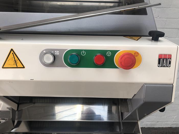 Used 2011 Jac LCL 450 / 13