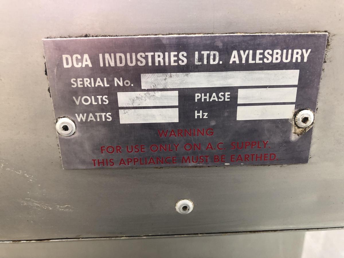 Used DCA 500 Half Tray Float Fryer - 18" x 15" Trays With Under Prover