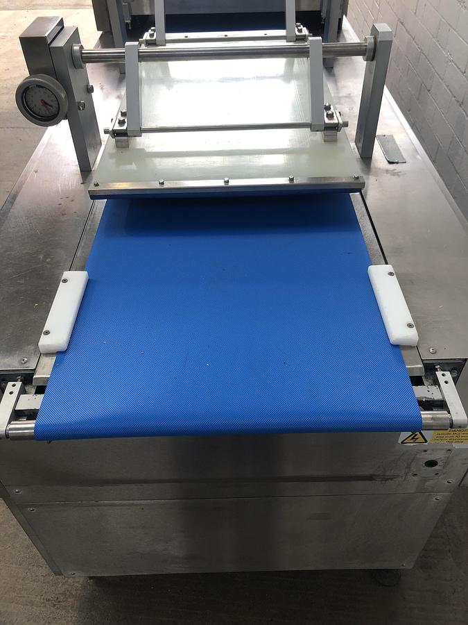 Used Oddy Novatek 428 Long Bed Pinner with New Belts Fitted