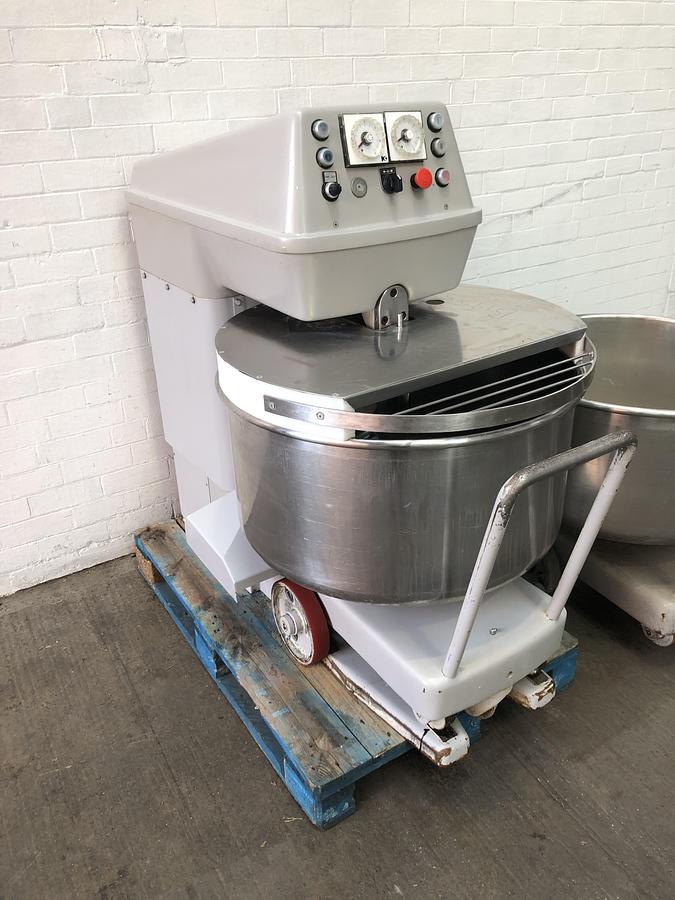 Used Kemper ST75A, 120kg (dough capacity) Spiral Mixer, 2 speed, 2 timers, supplied with 2 bowls
